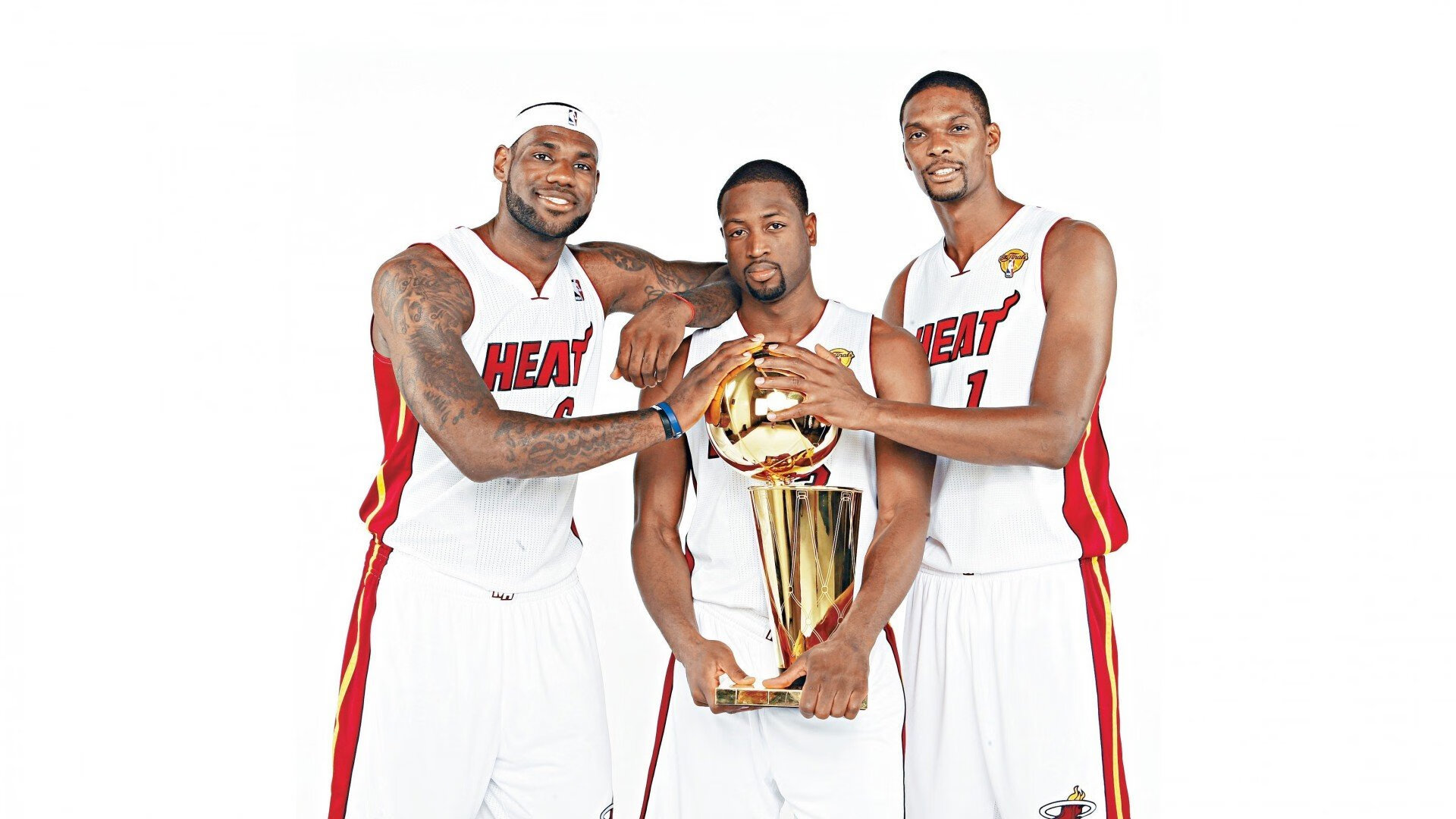 女子接力再创新高 赛场沸腾，女子4×100接力决赛